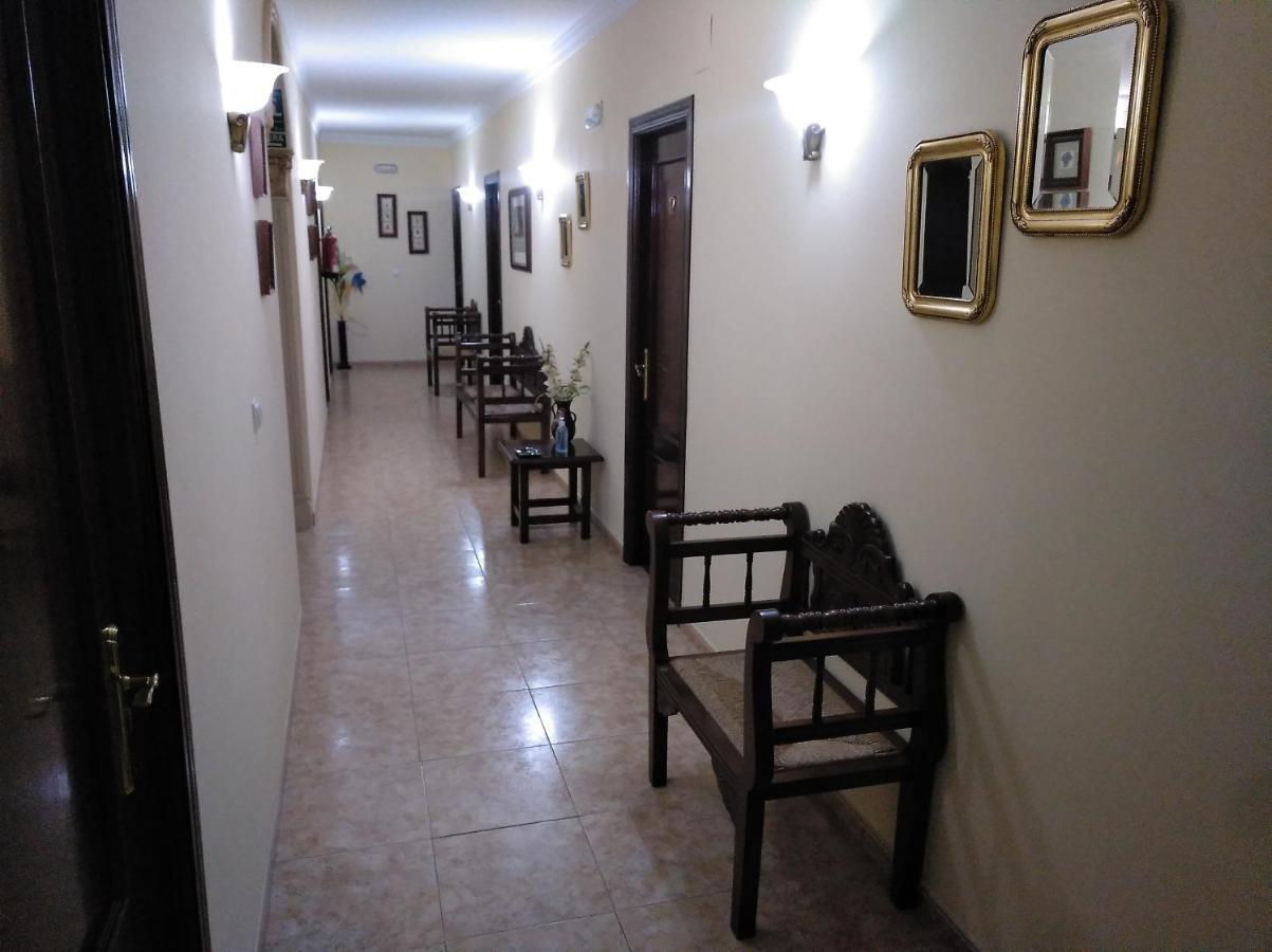 Hostal El Poligono Ξενοδοχείο Λουθένα Εξωτερικό φωτογραφία